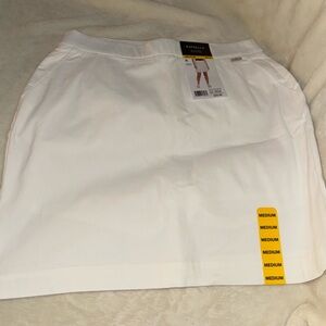 NWT Rafaella Classic White Skort